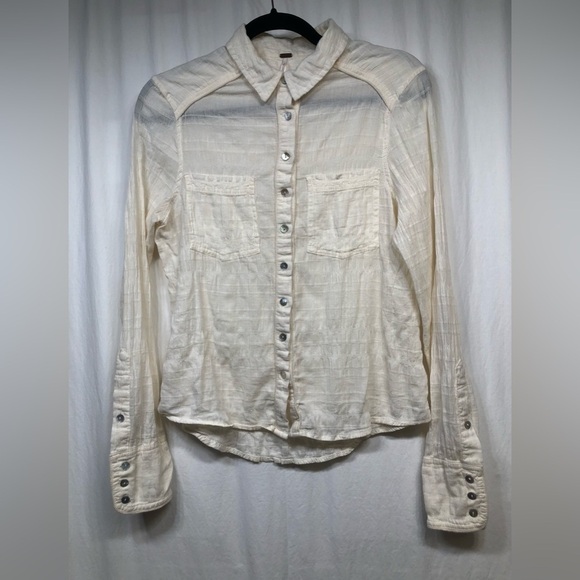 Free People Cream Pearlized Button Up Shirt Front Pockets Size Small - Picture 12 of 12